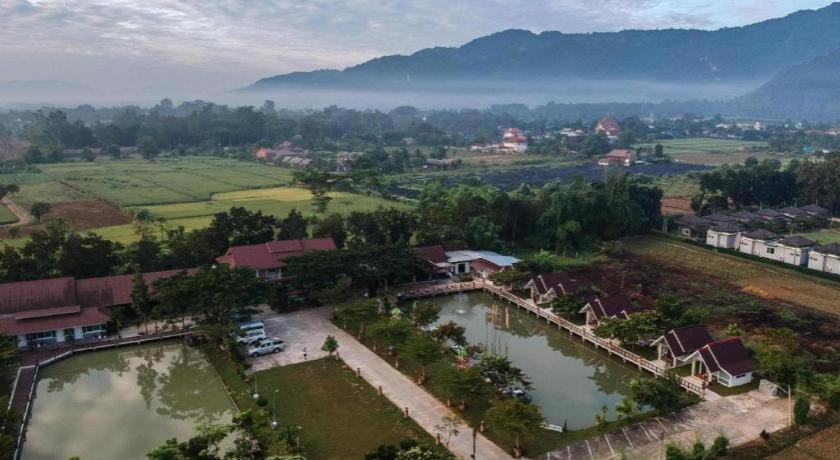 Ban Naam Resort Mae Sai Bagian luar foto